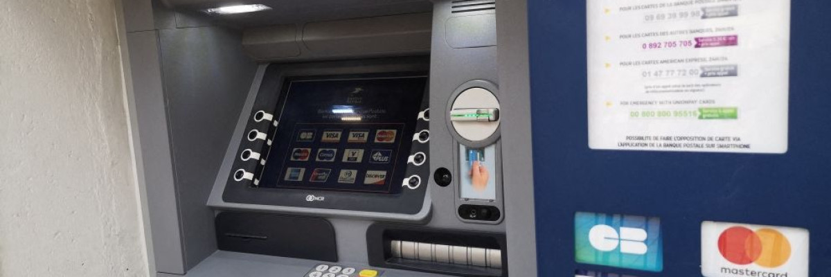 Installation et exploitation de distributeurs automatiques de billets (DAB) sur le territoire de Mayotte